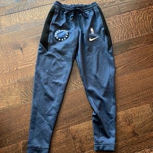 Nike Sixers NBA joggers S